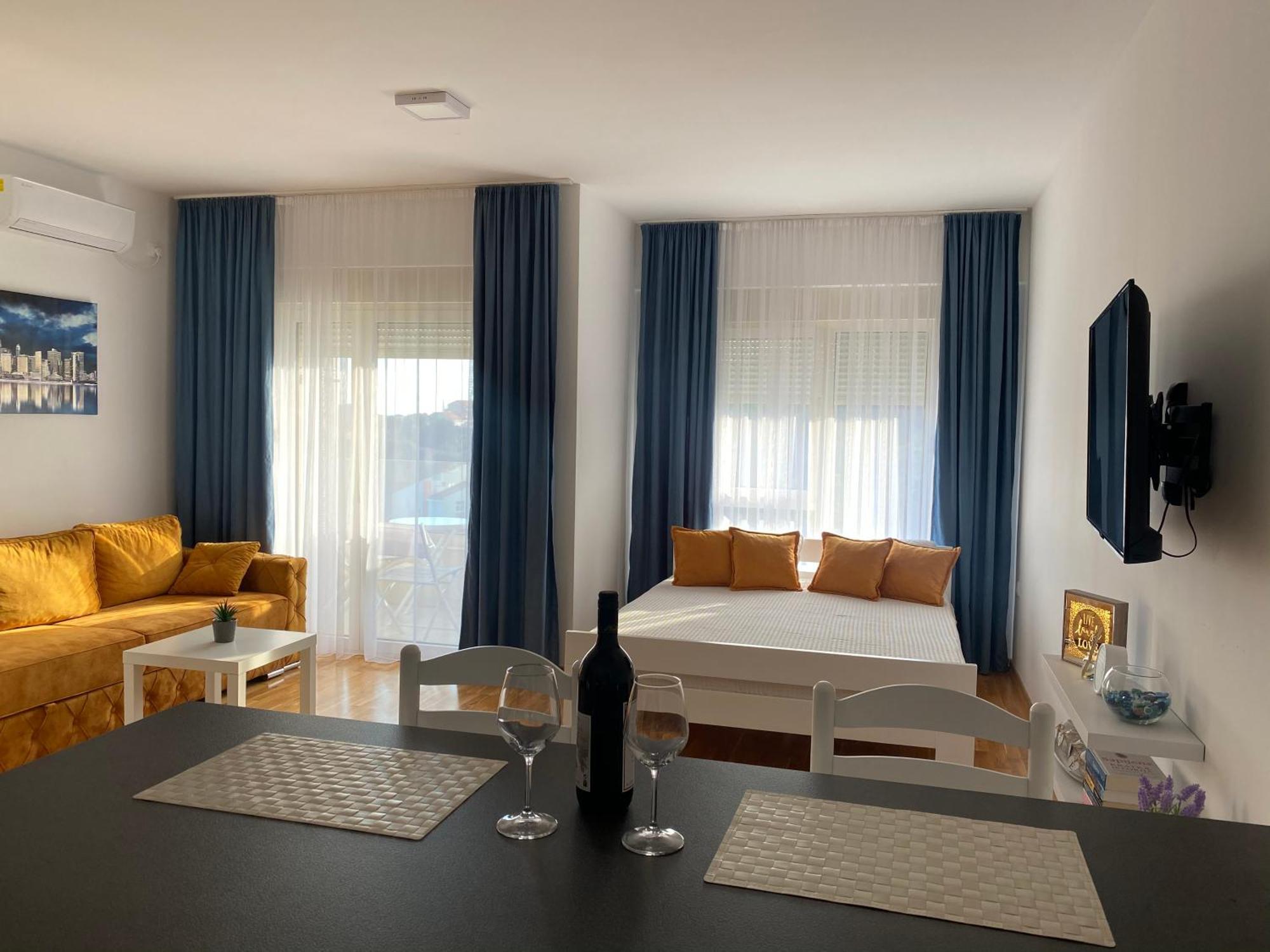 Comfort Studio With Sea View And Swimming Pool Becici  Exterior photo
