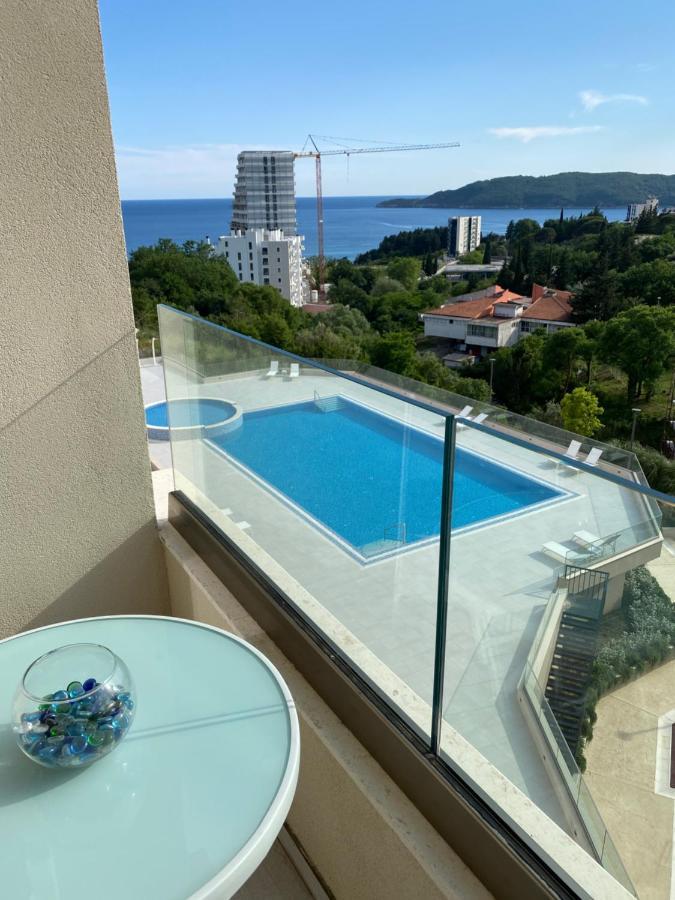 Comfort Studio With Sea View And Swimming Pool Becici  Exterior photo